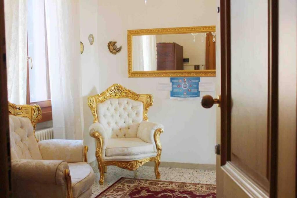 The Golden Apartment البندقية المظهر الخارجي الصورة